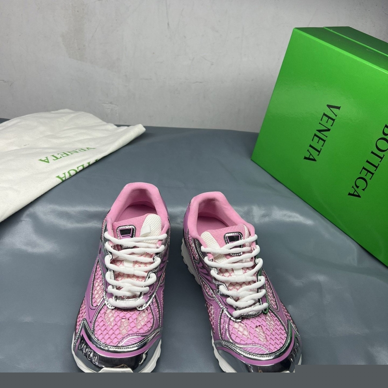 bo*te*ga Ve*ne*ta casual shoes